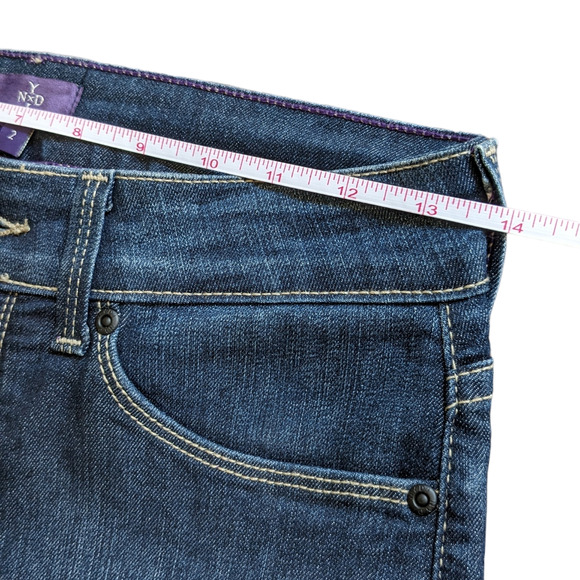 NYDJ Not Your Daughter's Jeans dark wash rhinestone pockets size 2 - Picture 9 of 10